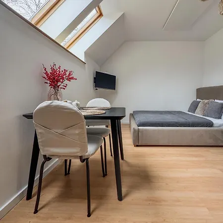 Parkova - Termy, Centrum, Park Jelení Hora