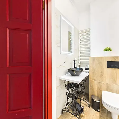 Parkova Apartamenty Blisko Term Cieplice *