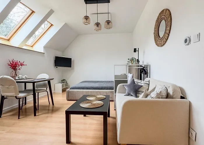 Parkova Apartamenty Blisko Term Cieplice *