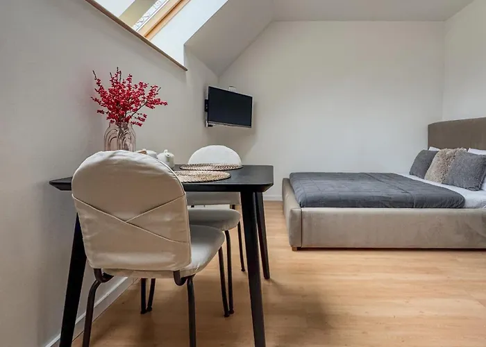 Parkova Apartamenty Blisko Term Cieplice Jelenia Gora