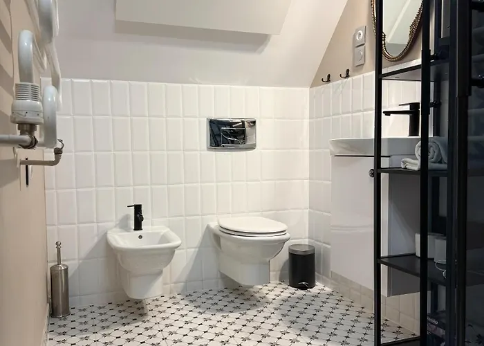 Daire Parkova Apartamenty Blisko Term Cieplice *