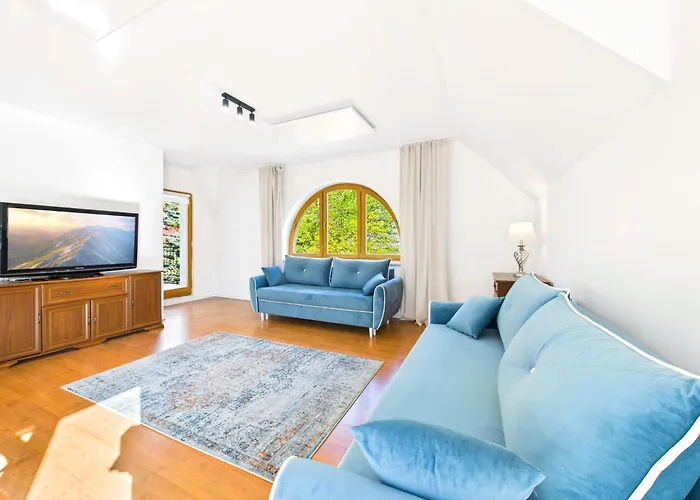 Parkova Apartamenty Blisko Term Cieplice Daire Jelenia Gora