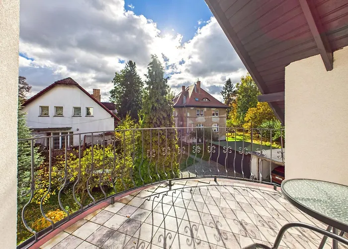 Daire Parkova Apartamenty Blisko Term Cieplice Jelenia Gora
